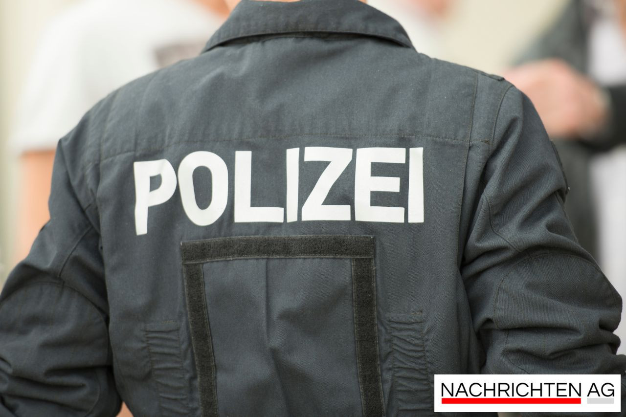 Raser blitzt mit 222 km/h: Führerschein weg auf der A7!